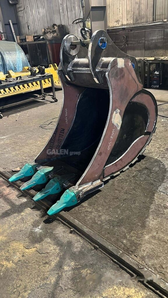 Hitachi ZX400 Channel Bucket - Ковш для экскаватора: фото 2 Hitachi ZX400 Channel Bucket - Ковш для экскаватора: фото 2