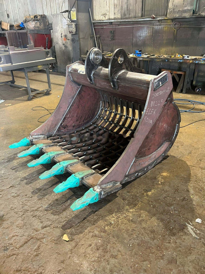 Volvo EC220 Skeleton Bucket - Сортировочный ковш: фото 1 Volvo EC220 Skeleton Bucket - Сортировочный ковш: фото 1