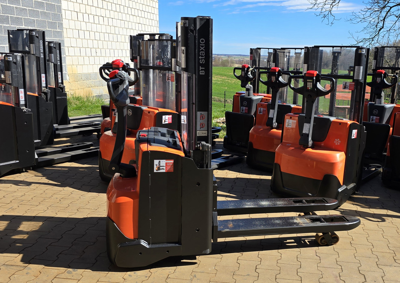 Штабелер BT SWE 200 D Toyota: фото 9 Штабелер BT SWE 200 D Toyota: фото 9