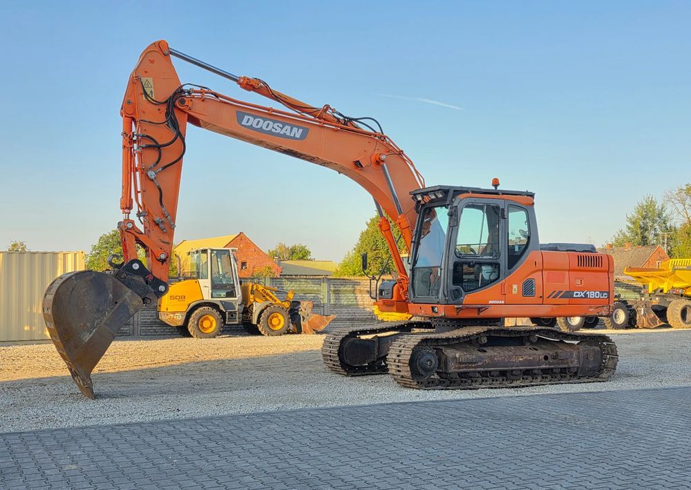 Doosan DX 180LC-3, 2012 ROK - Гусеничный экскаватор: фото 1 Doosan DX 180LC-3, 2012 ROK - Гусеничный экскаватор: фото 1