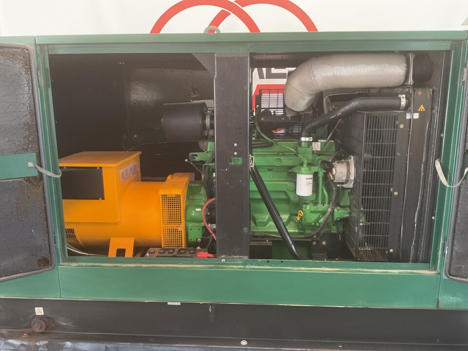 John Deere 6068 HF150, 165KVA generatorset. Low hours like new (1) - Электрогенератор: фото 2 John Deere 6068 HF150, 165KVA generatorset. Low hours like new (1) - Электрогенератор: фото 2