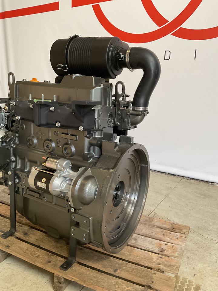Yanmar 4TNV98 - Двигатель: фото 4 Yanmar 4TNV98 - Двигатель: фото 4