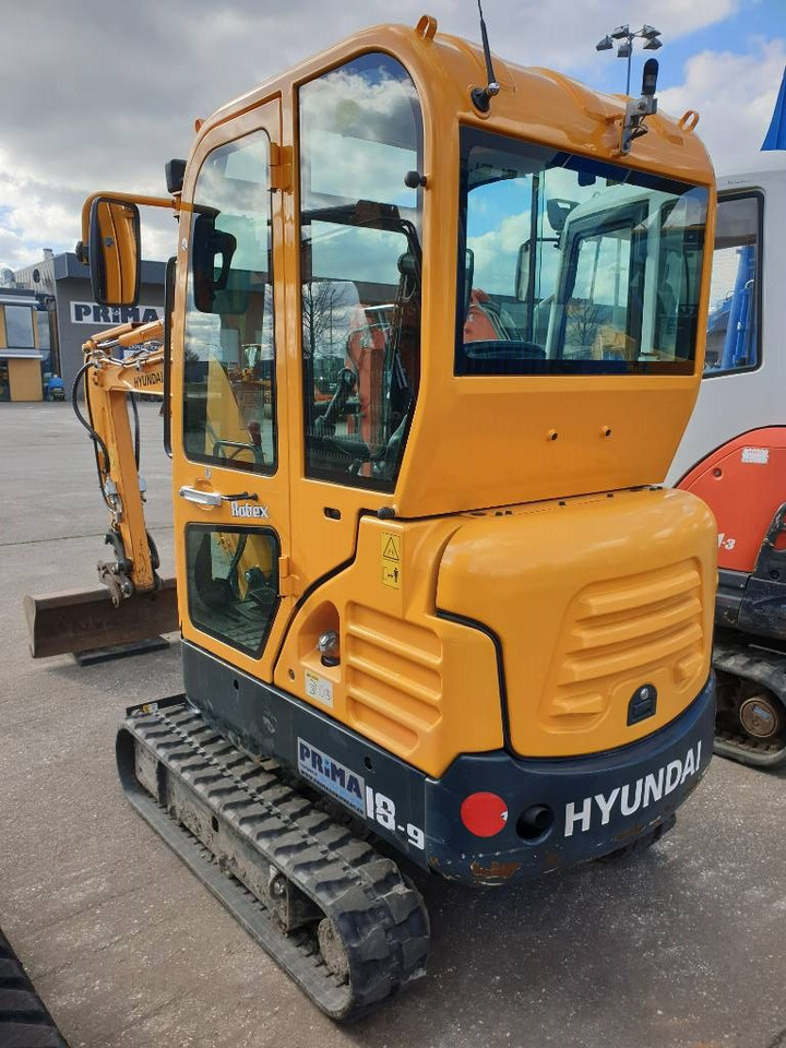 Hyundai R18-9 - Мини-экскаватор: фото 3 Hyundai R18-9 - Мини-экскаватор: фото 3