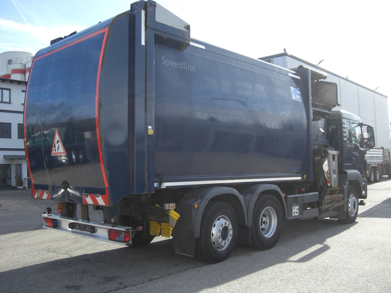 MAN 26360FNLL / RECHTSGEST. - Мусоровоз: фото 3 MAN 26360FNLL / RECHTSGEST. - Мусоровоз: фото 3