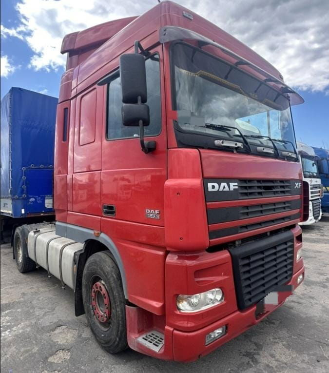 DAF XF 95 Tractor unit - Тягач: фото 1 DAF XF 95 Tractor unit - Тягач: фото 1