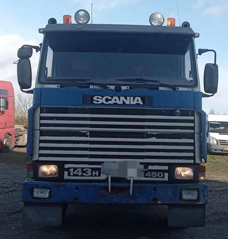 Scania R143-450 V8 Tractor unit with crane - Тягач: фото 1 Scania R143-450 V8 Tractor unit with crane - Тягач: фото 1