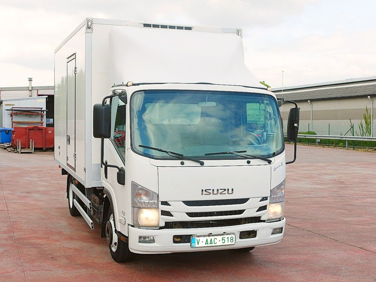 Isuzu N2R 75 KUHLKOFFER THERMOKING V500 MAX €6 - Малотоннажный рефрижератор: фото 1 Isuzu N2R 75 KUHLKOFFER THERMOKING V500 MAX €6 - Малотоннажный рефрижератор: фото 1