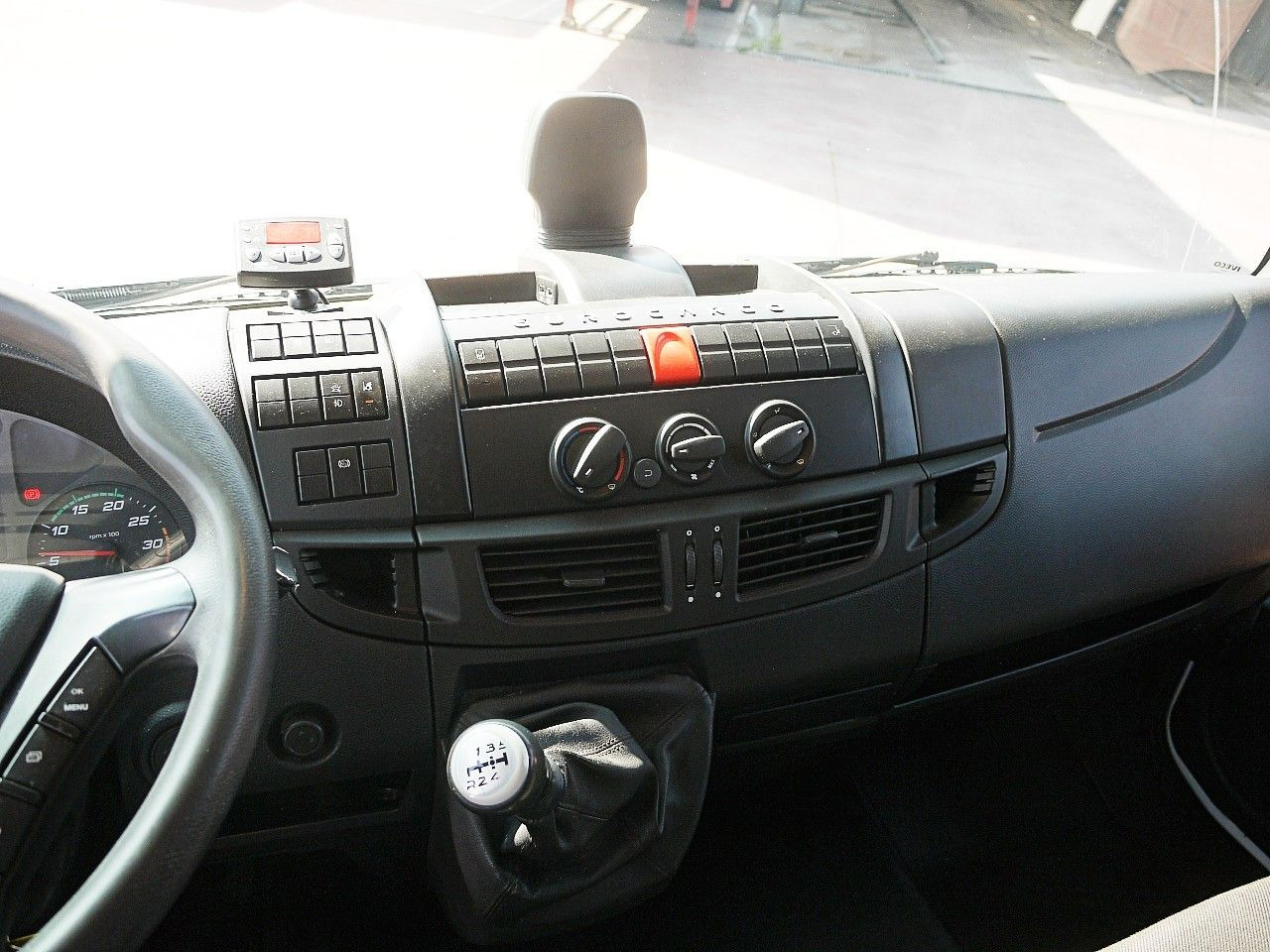 Рефрижератор Iveco 120E28 KUHLKOFFER FLEISH BAHNEN CARRIER  XARIOS: фото 16