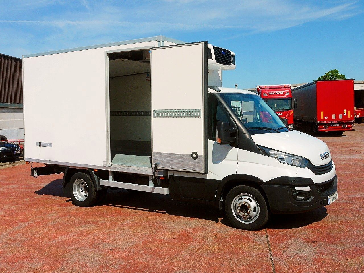 Iveco 35C14 DAILY KUHLKOFER CARIER PULSOR 600MULTi A/C - Малотоннажный рефрижератор: фото 3 Iveco 35C14 DAILY KUHLKOFER CARIER PULSOR 600MULTi A/C - Малотоннажный рефрижератор: фото 3