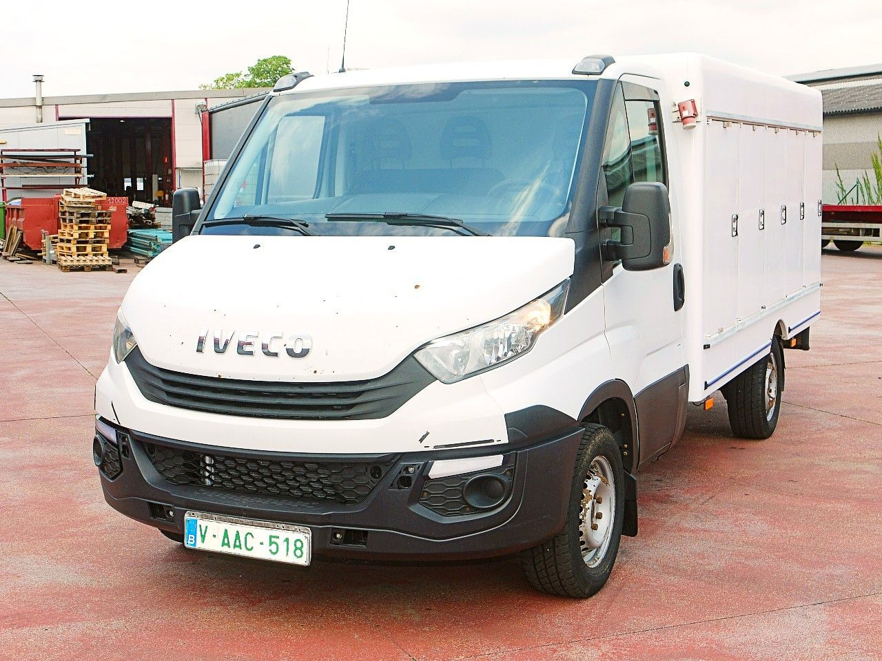 Iveco 35S12 DAILY ISOTHERM KOFFER 5 TURIG / AIRCO - Малотоннажный рефрижератор: фото 5 Iveco 35S12 DAILY ISOTHERM KOFFER 5 TURIG / AIRCO - Малотоннажный рефрижератор: фото 5