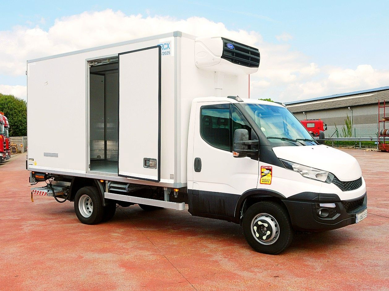 Iveco 70C17 KUHLKOFFER CARRIER XARIOS 500 A/C LUFT LBW - Малотоннажный рефрижератор: фото 3 Iveco 70C17 KUHLKOFFER CARRIER XARIOS 500 A/C LUFT LBW - Малотоннажный рефрижератор: фото 3