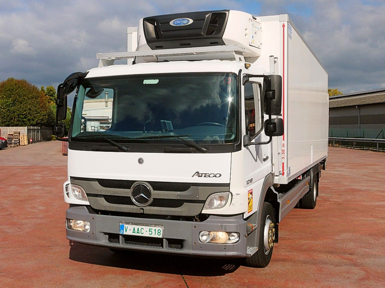 Mercedes-Benz 1218 ATEGO KUHLKOFFER CARRIER SUPRA 550 LBW - Рефрижератор: фото 5 Mercedes-Benz 1218 ATEGO KUHLKOFFER CARRIER SUPRA 550 LBW - Рефрижератор: фото 5