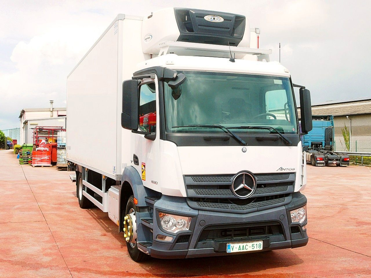 Mercedes-Benz 1830 ANTOS KUHLKOFFER CARRIER SUPRA 850 - Рефрижератор: фото 1 Mercedes-Benz 1830 ANTOS KUHLKOFFER CARRIER SUPRA 850 - Рефрижератор: фото 1