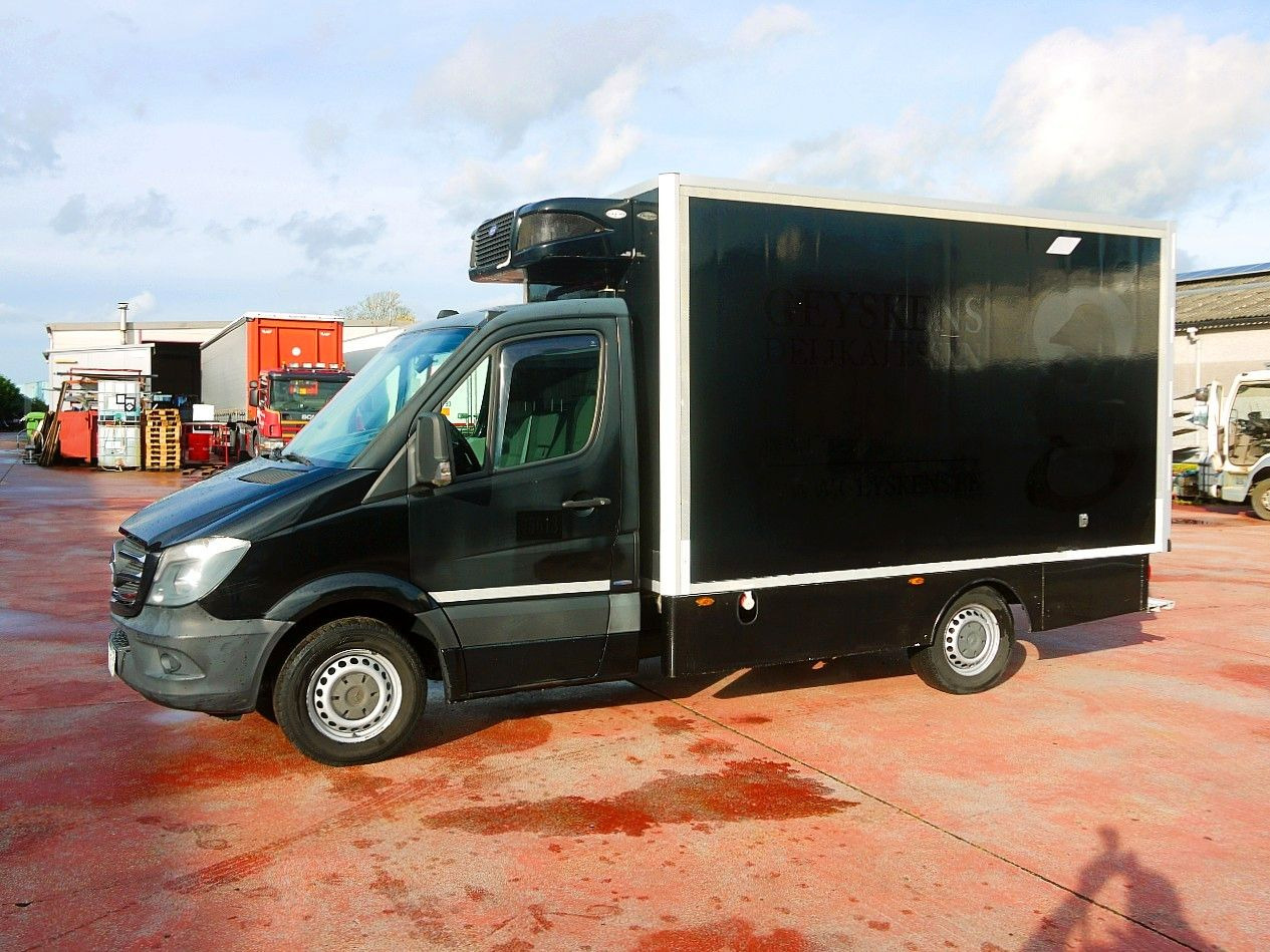 Mercedes-Benz 319 SPRINTER V6 KUHLKOFFER CARRIER PULSOR 600 MT - Малотоннажный рефрижератор: фото 5 Mercedes-Benz 319 SPRINTER V6 KUHLKOFFER CARRIER PULSOR 600 MT - Малотоннажный рефрижератор: фото 5