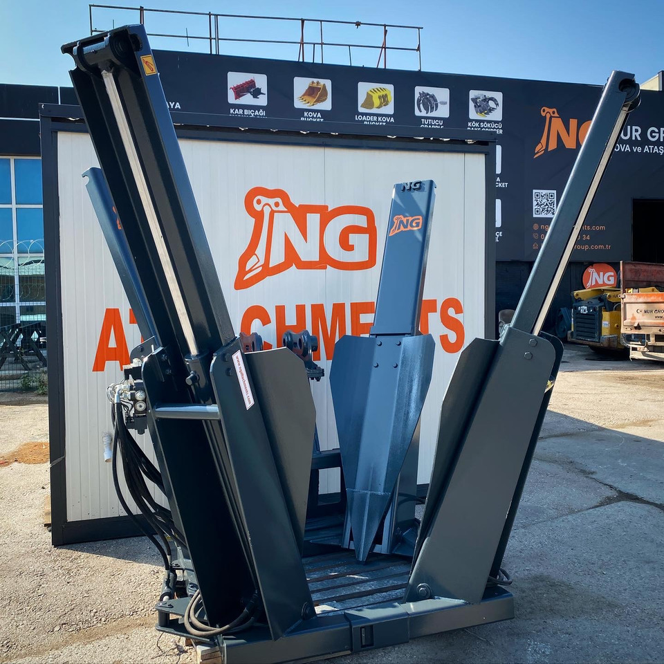 Tree Spade Attachment - stock - Захват для Колёсных погрузчиков: фото 1 Tree Spade Attachment - stock - Захват для Колёсных погрузчиков: фото 1