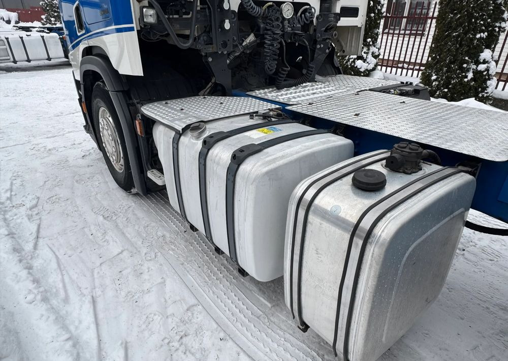 Тягач Scania R410: фото 9