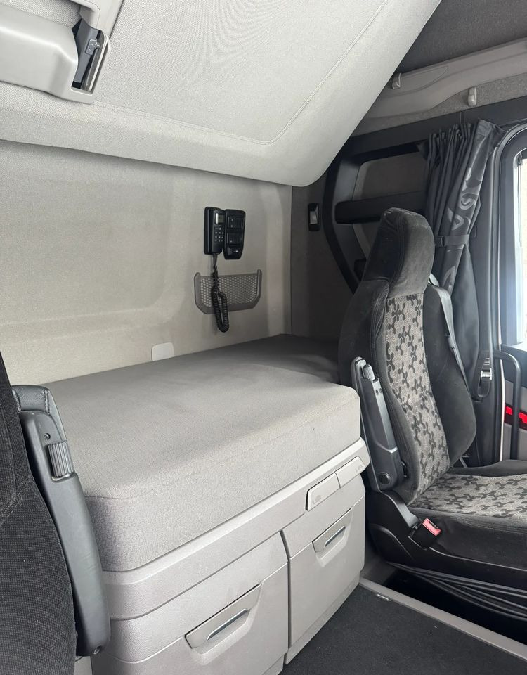 Тягач Scania R410: фото 27