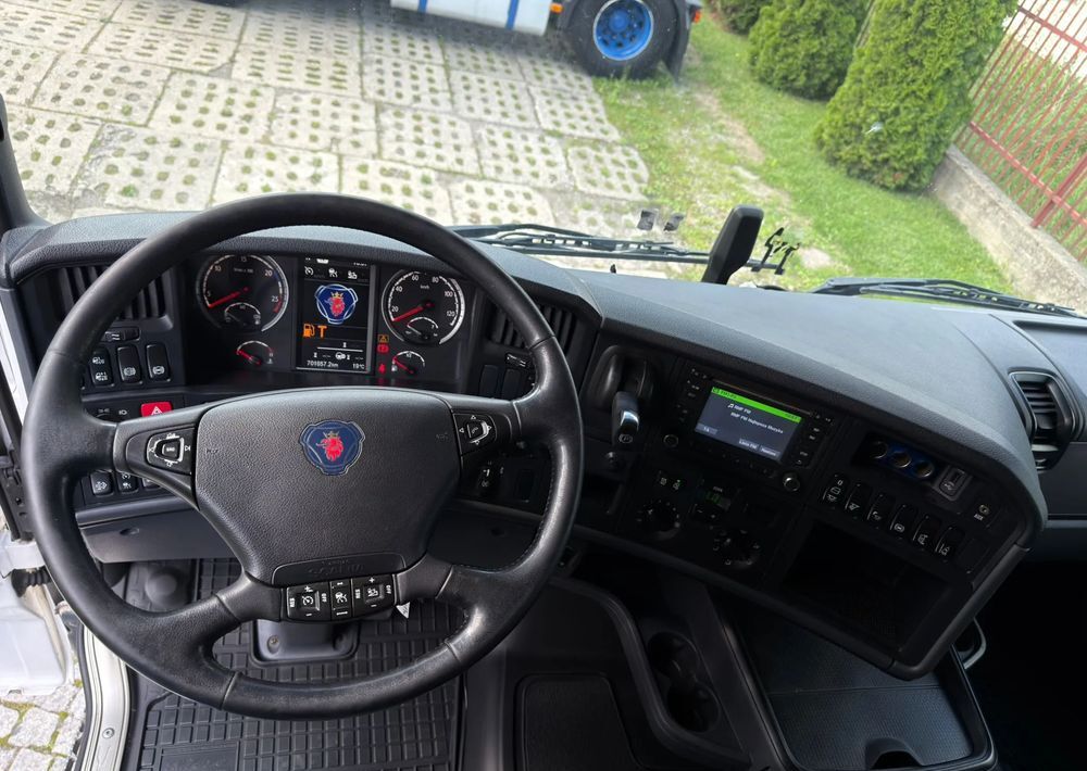 Тягач Scania R450: фото 19
