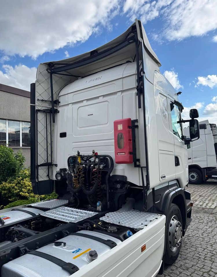 Тягач Scania R450: фото 12