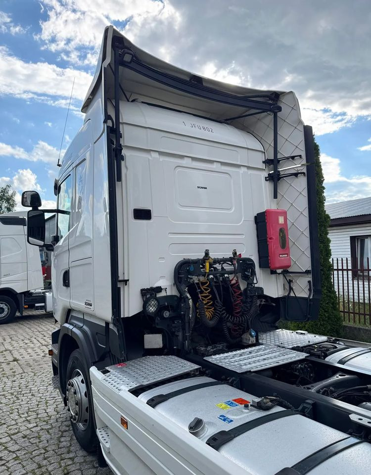 Тягач Scania R450: фото 10