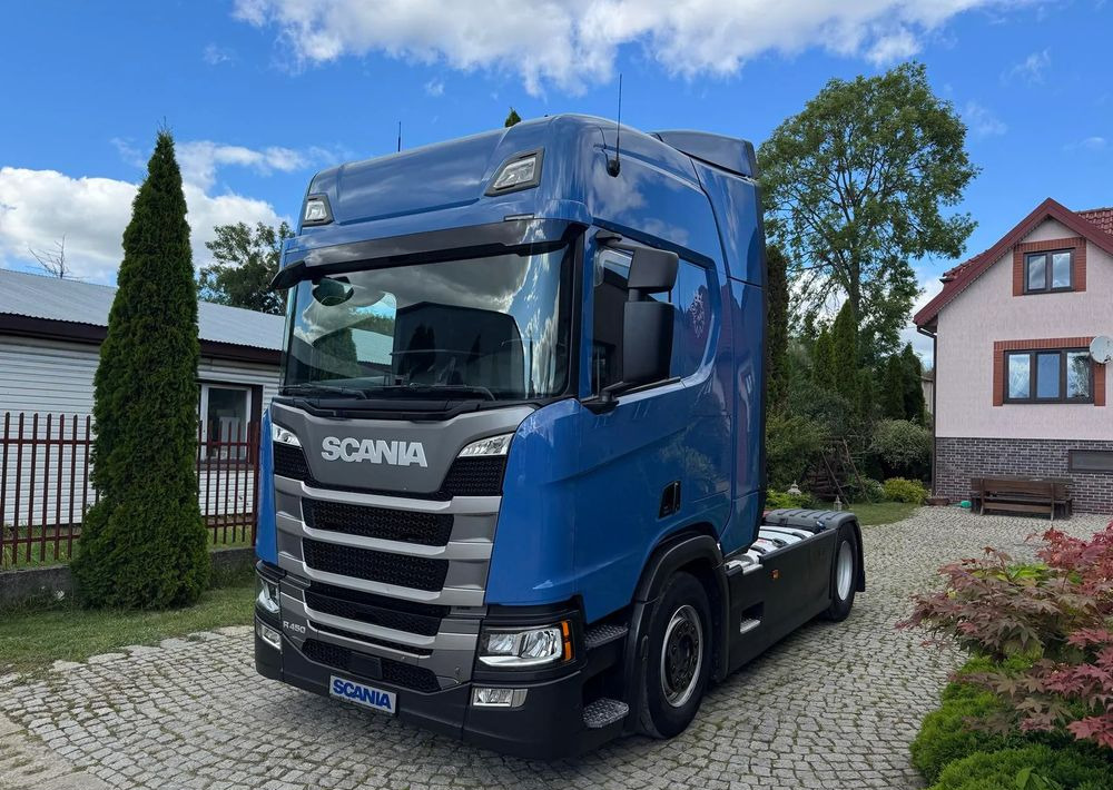 Тягач Scania R450: фото 1
