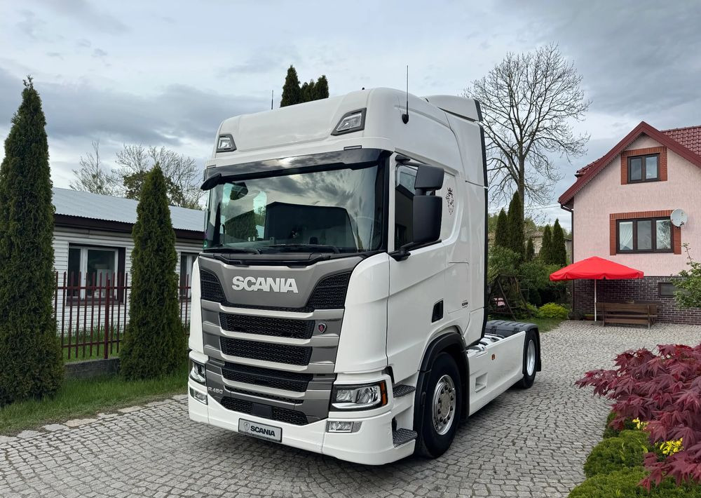 Тягач Scania R450: фото 1