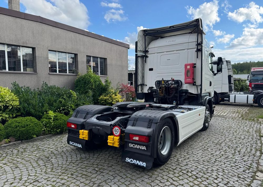 Тягач Scania R450: фото 6