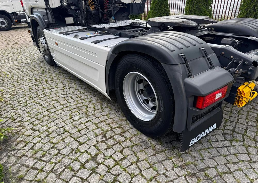 Тягач Scania R450: фото 8