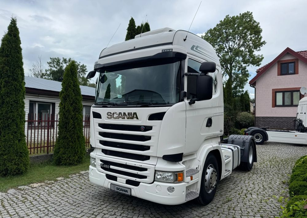 Тягач Scania R450: фото 1