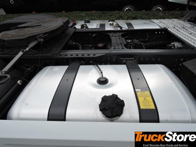 Mercedes-Benz Actros 1845 LS - Тягач: фото 2 Mercedes-Benz Actros 1845 LS - Тягач: фото 2