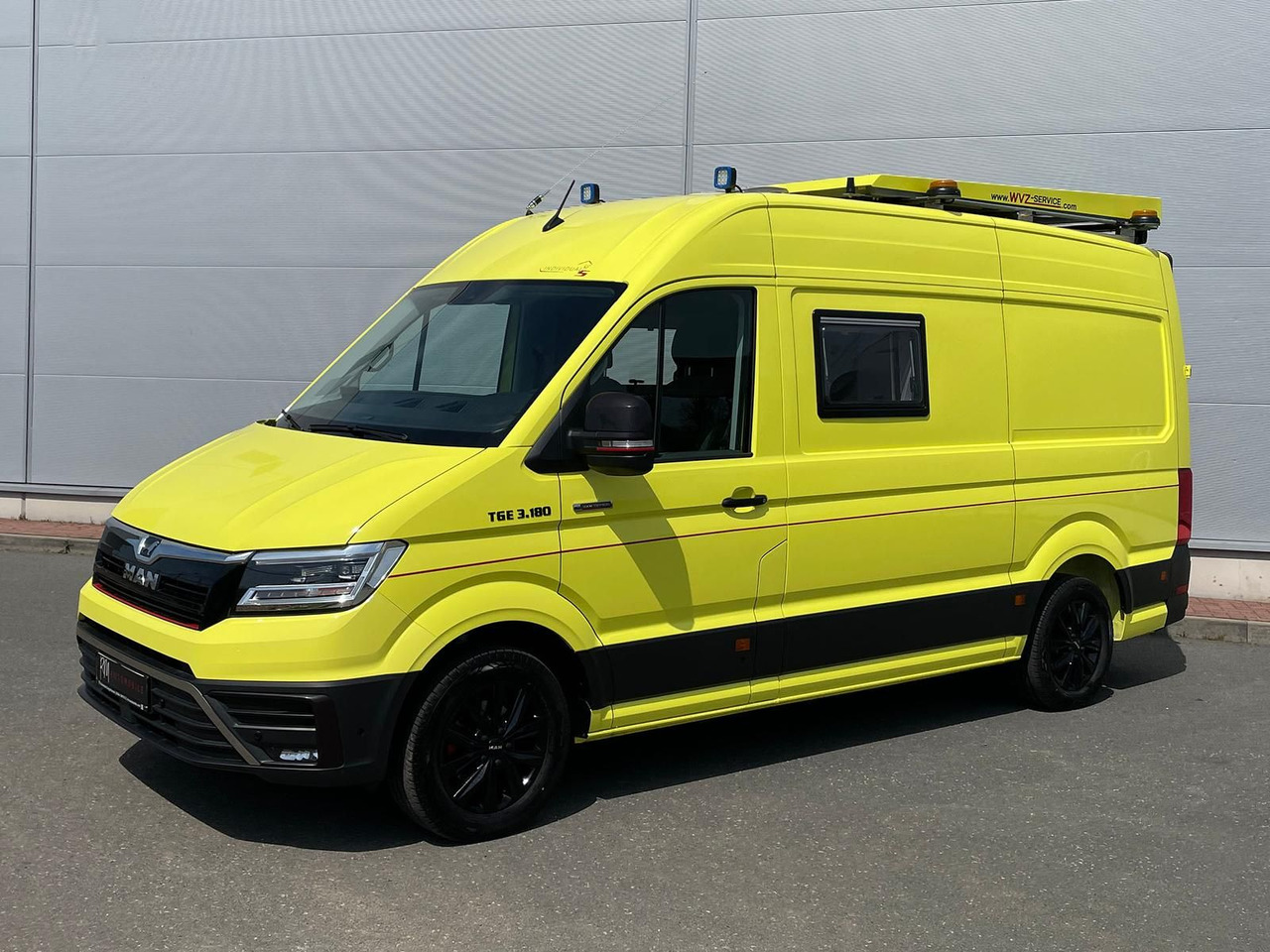 MAN TGE 3.180 L3H3 IndividualS BF3 + BEGLEITFAHRZEUG - Лёгкий коммерческий автомобиль: фото 1 MAN TGE 3.180 L3H3 IndividualS BF3 + BEGLEITFAHRZEUG - Лёгкий коммерческий автомобиль: фото 1