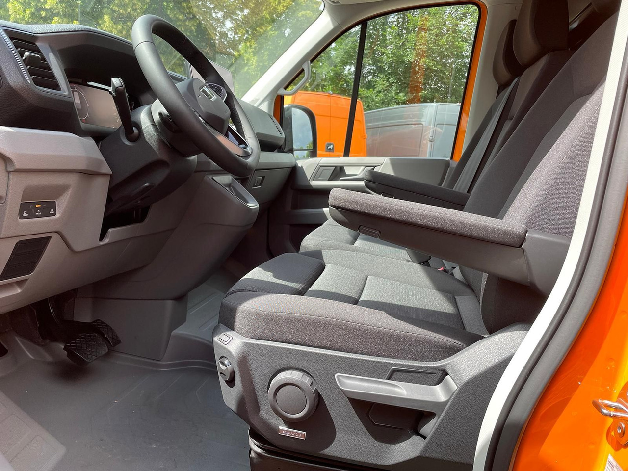 Легковой автомобиль MAN TGE 3.180 L3H3 Kasten STANDHZ ACC NAVI KAMERA: фото 13