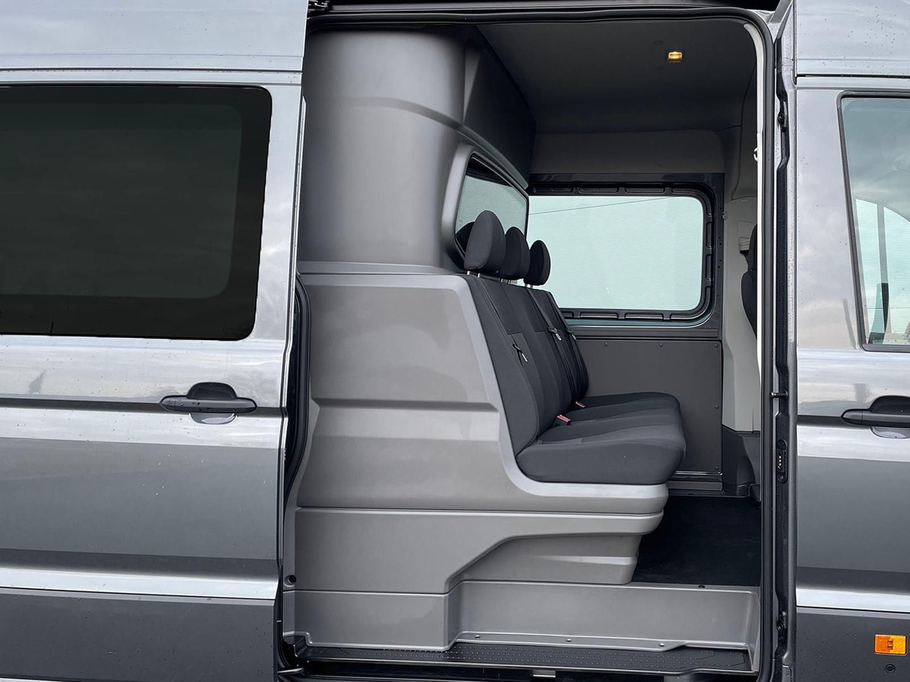 MAN TGE 3.180 L4H3 MIXTO STANDHZ ACC LED SITZHZ - Легковой автомобиль: фото 5 MAN TGE 3.180 L4H3 MIXTO STANDHZ ACC LED SITZHZ - Легковой автомобиль: фото 5