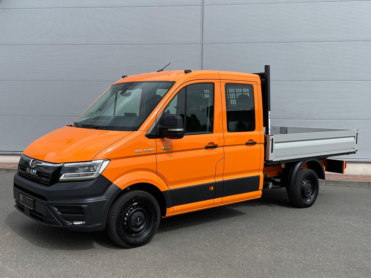MAN TGE 3.180 Pritsche DOKA MR 4x4 ACC LED DIFF-SPER - Легковой автомобиль: фото 1 MAN TGE 3.180 Pritsche DOKA MR 4x4 ACC LED DIFF-SPER - Легковой автомобиль: фото 1