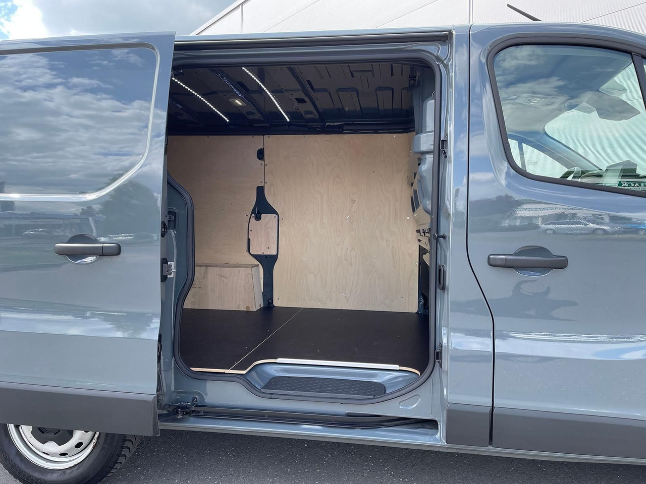 Цельнометаллический фургон Renault Trafic Kasten RED EDITION L1H1 AHK LED DAB MFL: фото 10