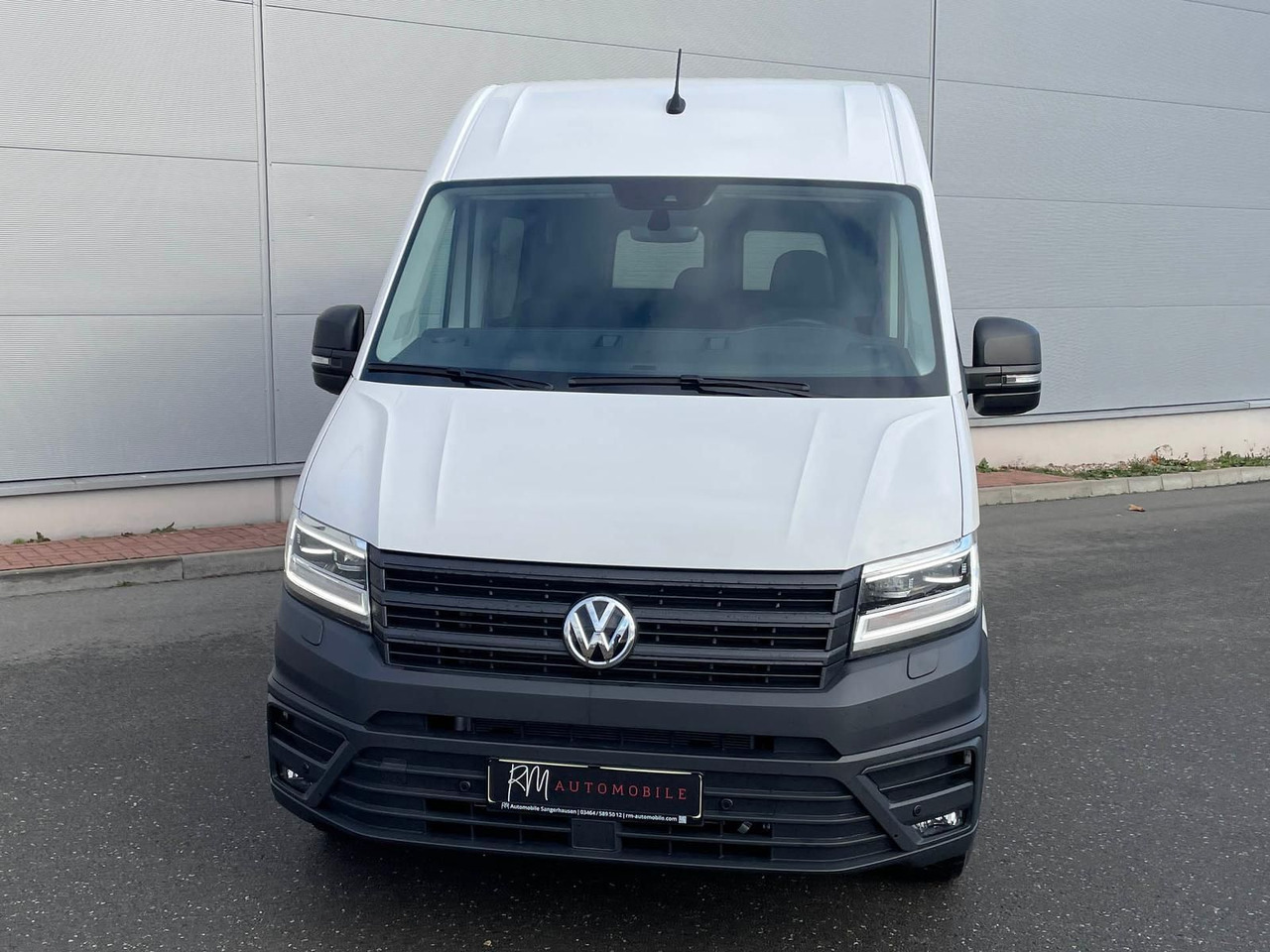Volkswagen Crafter Kasten 35 L3H3 Autom. NAVI SITZHZ ACC - Цельнометаллический фургон: фото 3 Volkswagen Crafter Kasten 35 L3H3 Autom. NAVI SITZHZ ACC - Цельнометаллический фургон: фото 3
