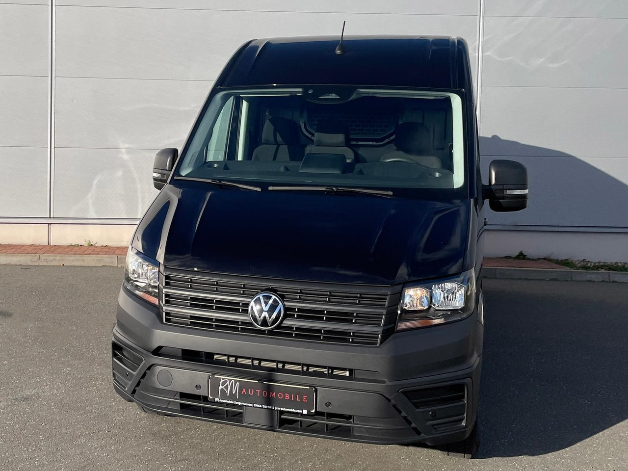 Volkswagen Crafter Kasten 35 L4H3 NAV SITZHZ AHK DAB KAMERA - Пассажирский фургон: фото 3 Volkswagen Crafter Kasten 35 L4H3 NAV SITZHZ AHK DAB KAMERA - Пассажирский фургон: фото 3