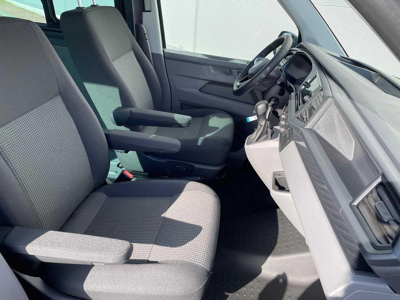 Пассажирский фургон Volkswagen T6.1 Transporter Kasten 4M ACC PDC KAMERA STANDH: фото 23