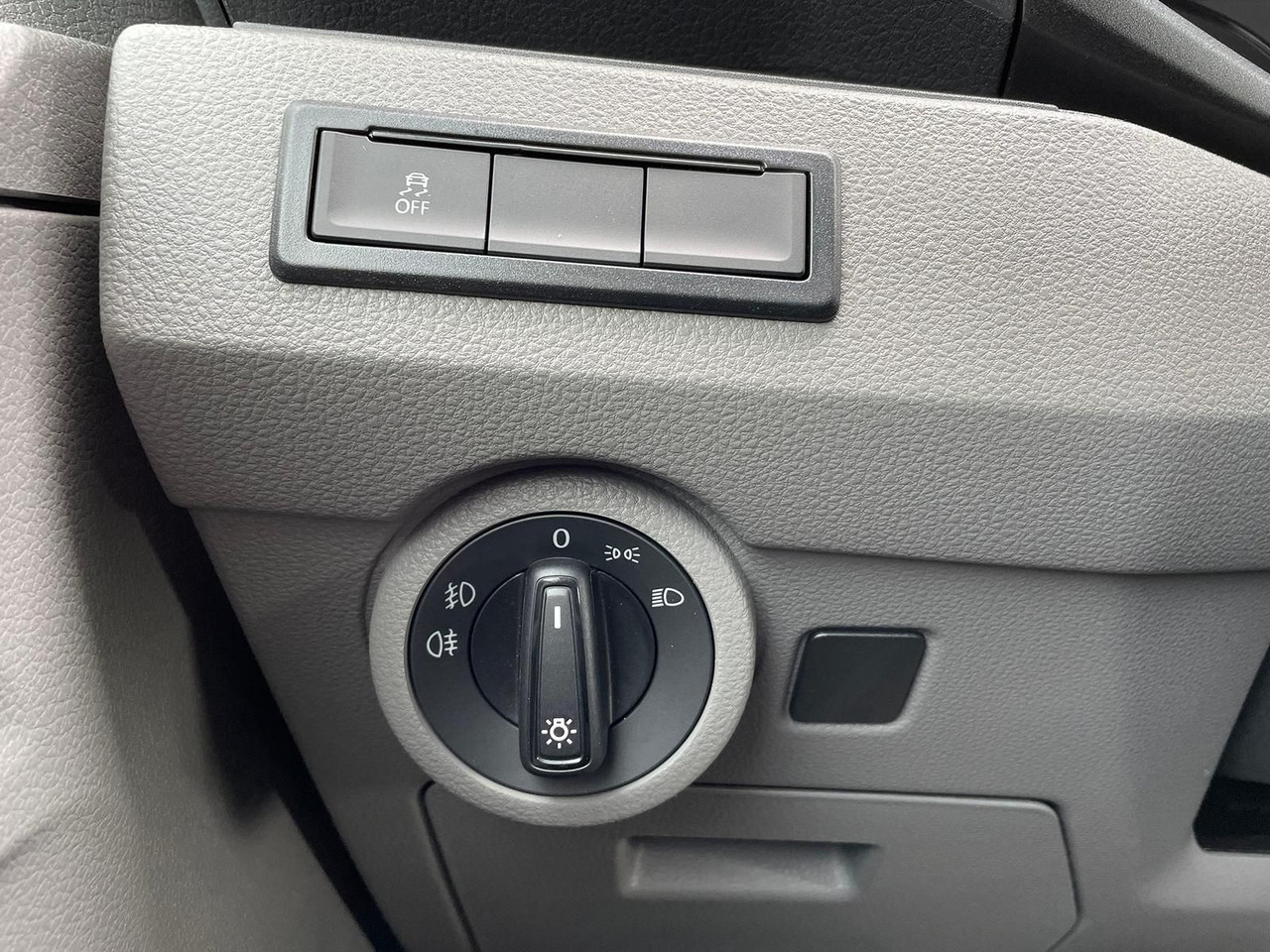 Новый Цельнометаллический фургон Volkswagen T6.1 Transporter Kasten lang 4M MFL LED TEMPOMAT: фото 30
