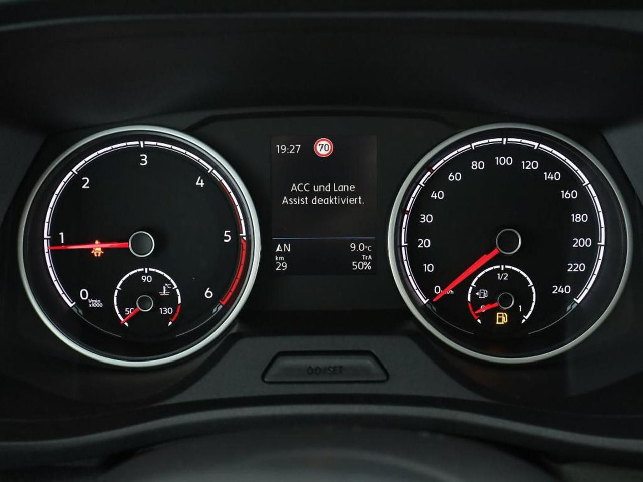 Универсал Volkswagen T6.1 Transporter Kombi KR LED STANDHZ ACC NAVI: фото 6 Универсал Volkswagen T6.1 Transporter Kombi KR LED STANDHZ ACC NAVI: фото 6