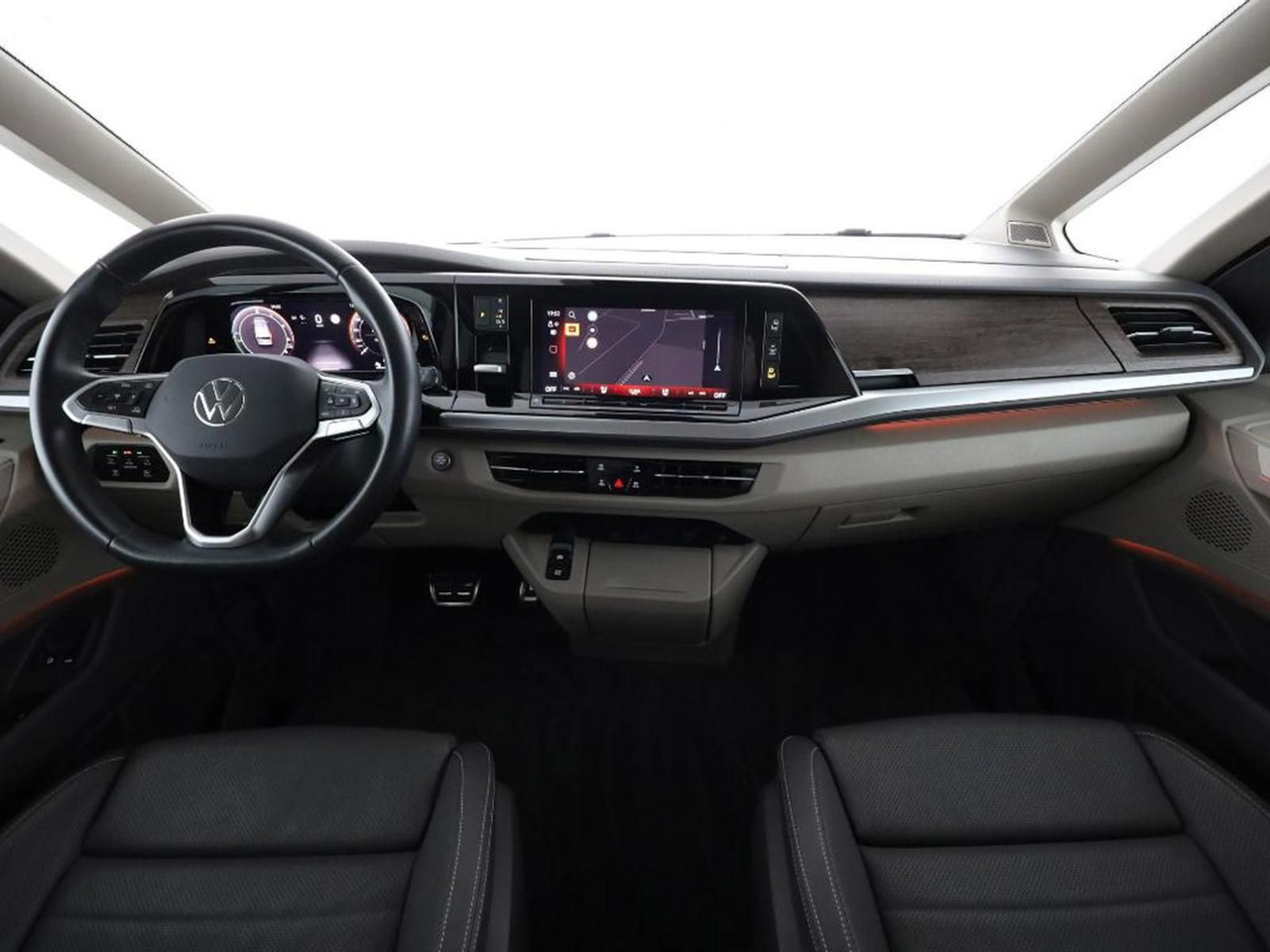 Volkswagen T7 Multivan Style eHybrid LR 4MOTION AHK ACC - Микроавтобус, Пассажирский фургон: фото 4 Volkswagen T7 Multivan Style eHybrid LR 4MOTION AHK ACC - Микроавтобус, Пассажирский фургон: фото 4