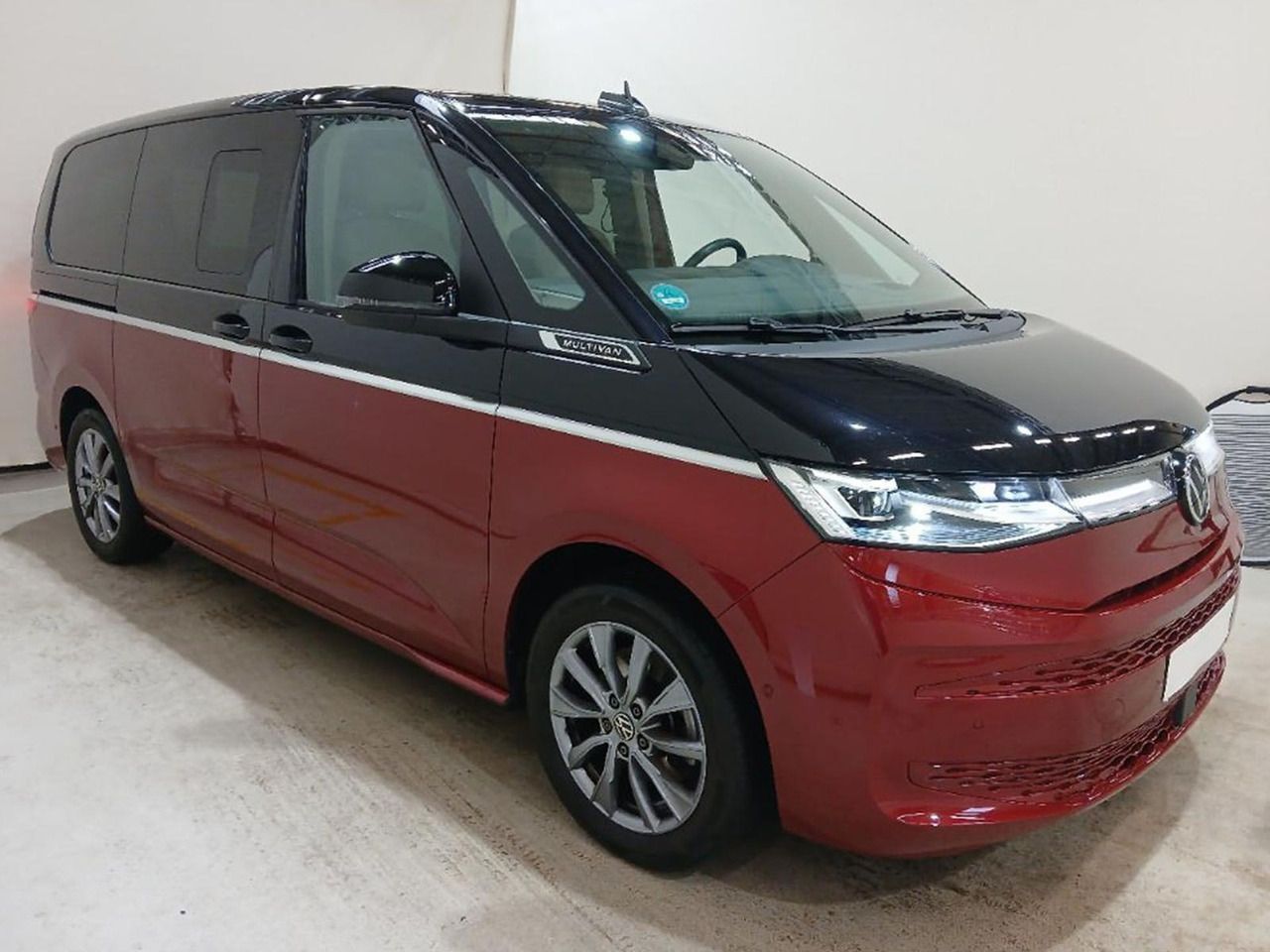 Volkswagen T7 Multivan Style lang Panorama Matrix STANDHZ - Микроавтобус, Пассажирский фургон: фото 4 Volkswagen T7 Multivan Style lang Panorama Matrix STANDHZ - Микроавтобус, Пассажирский фургон: фото 4