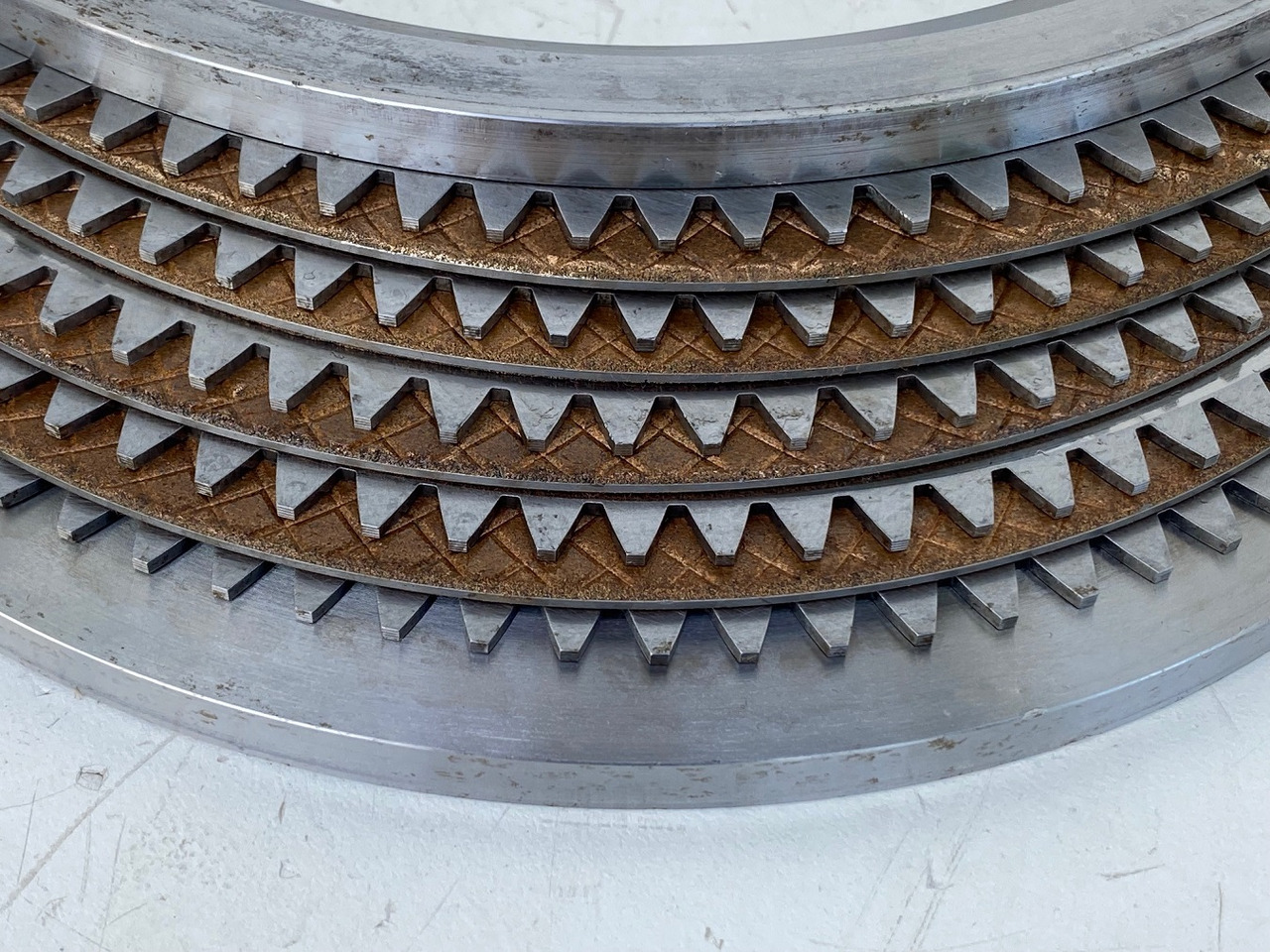 Liebherr Bremslamellensatz ID-Nr.90009257. A913 COMP, A914 COMP, A914, A916 COMP, A916, A918 COMP, A918, A920, A922, LH18, LH22, LH24, LH26, R914 RAIL, R914 COMP, R914, R918, R920, R922. #BRSA1550# - Поворотный редуктор для Экскаваторов: фото 5 Liebherr Bremslamellensatz ID-Nr.90009257. A913 COMP, A914 COMP, A914, A916 COMP, A916, A918 COMP, A918, A920, A922, LH18, LH22, LH24, LH26, R914 RAIL, R914 COMP, R914, R918, R920, R922. #BRSA1550# - Поворотный редуктор для Экскаваторов: фото 5