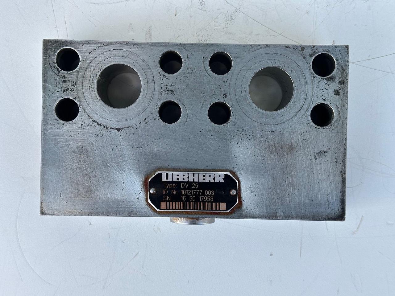 Liebherr Dämpfungsventil ID-Nr.10121777. P924 COMP, P926, R926, R916, R922, R924 COMP, R924, R926 COMP, R926, R930, R936, R946, R950 T, R960 T. #10121777.43199# - Поворотный редуктор для Строительной техники: фото 5 Liebherr Dämpfungsventil ID-Nr.10121777. P924 COMP, P926, R926, R916, R922, R924 COMP, R924, R926 COMP, R926, R930, R936, R946, R950 T, R960 T. #10121777.43199# - Поворотный редуктор для Строительной техники: фото 5