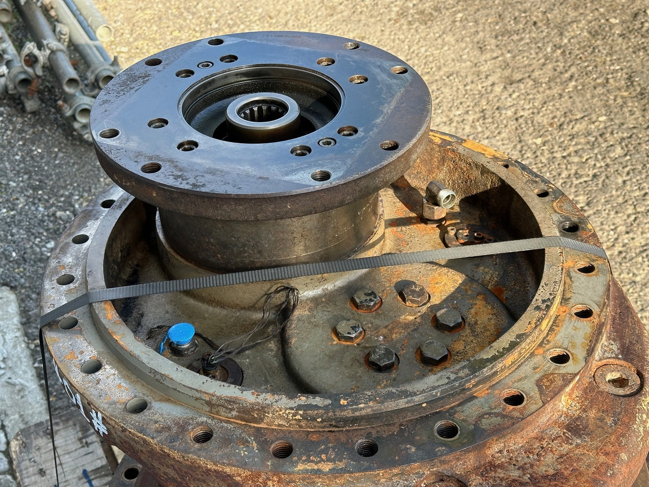 Бортовой редуктор для Бульдозеров Liebherr Fahrantrieb FAT450E510.  ID-Nr.970351501 - ID-Nr.90025195 - ID-Nr.90203584.  LR634-992, LU755D-999, O634-992, PR734-4L-1481,PR734-4XL-1659.  #10739.01#: фото 11 Бортовой редуктор для Бульдозеров Liebherr Fahrantrieb FAT450E510.  ID-Nr.970351501 - ID-Nr.90025195 - ID-Nr.90203584.  LR634-992, LU755D-999, O634-992, PR734-4L-1481,PR734-4XL-1659.  #10739.01#: фото 11