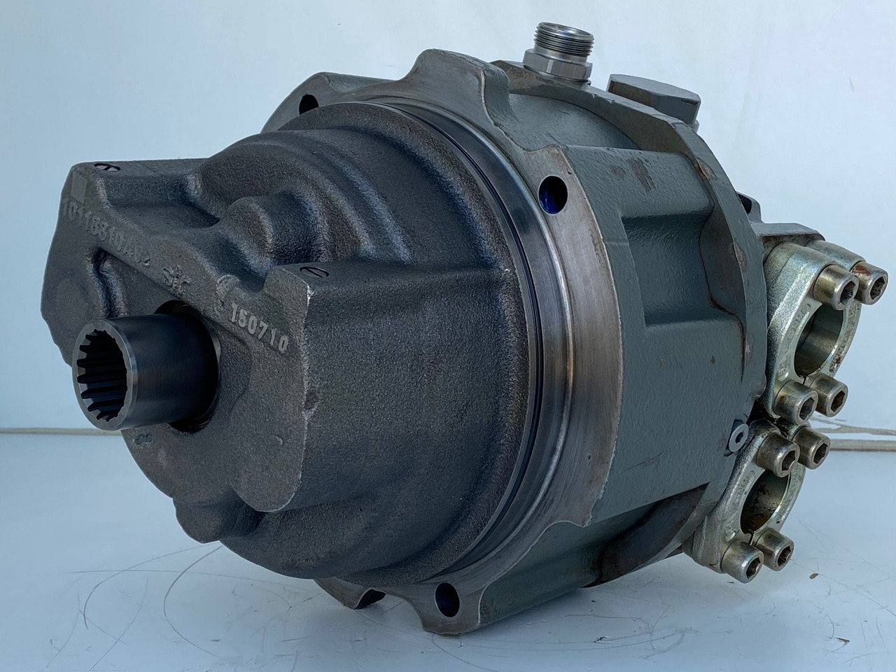 Liebherr Hydraulikeinbaumotor CMVE O 108. ID-Nr.10118562 - ID-Nr.10132610 - ID-Nr.10129048. LOS1916, LOS916, LOS926, R906, R916, R918, R920, R922, R924, R926COMP, R926, R936. #27979# - Гидравлический мотор для Гусеничных экскаваторов: фото 5 Liebherr Hydraulikeinbaumotor CMVE O 108. ID-Nr.10118562 - ID-Nr.10132610 - ID-Nr.10129048. LOS1916, LOS916, LOS926, R906, R916, R918, R920, R922, R924, R926COMP, R926, R936. #27979# - Гидравлический мотор для Гусеничных экскаваторов: фото 5