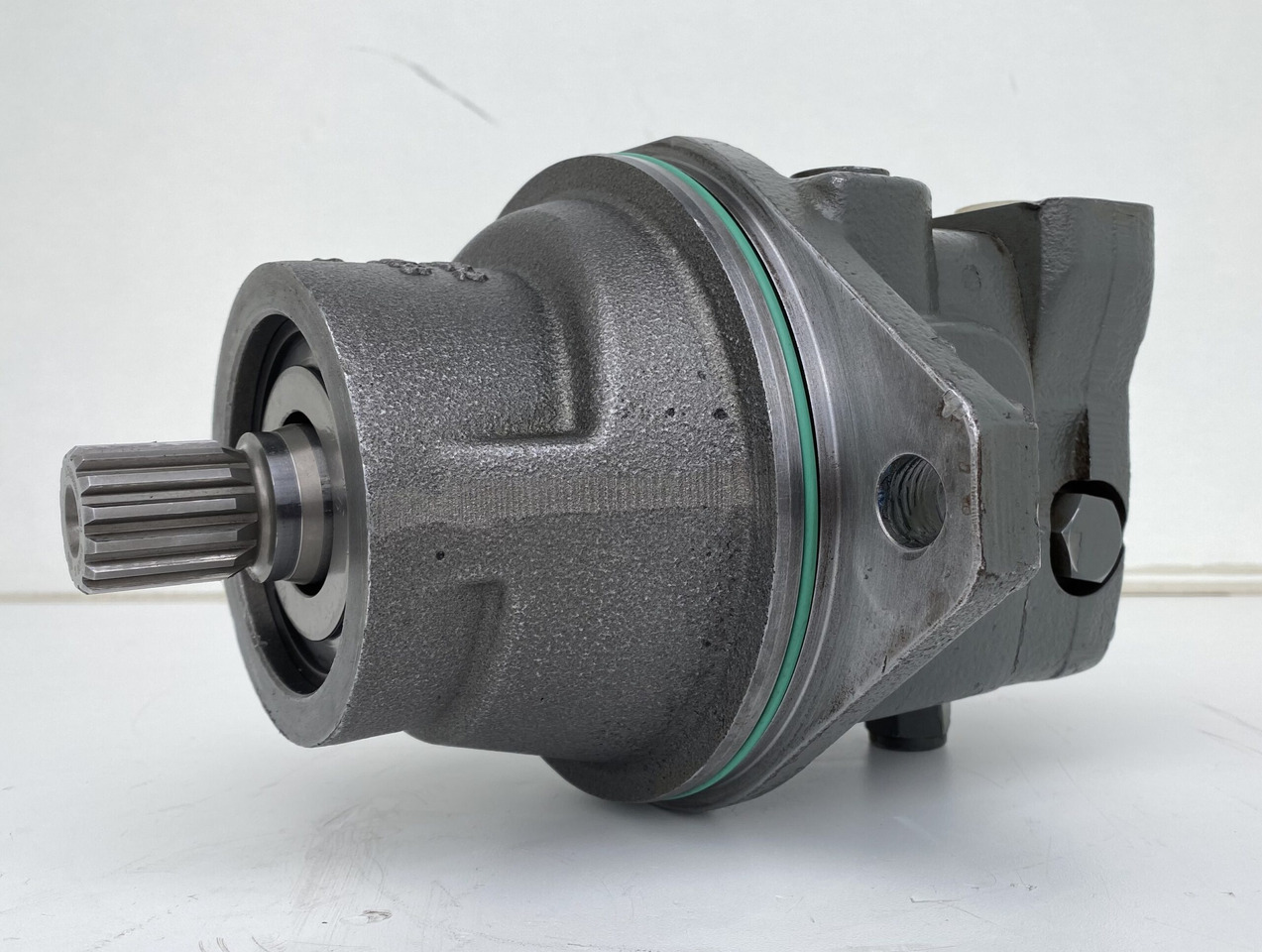 Liebherr Hydraulikeinbaumotor FMF045, ID-Nr.10132702. A924,LH30C,LH30M,LH35M,LH35MT,LH40C,LH40CP,LH40M,LH40MP,LH50CHR,LH50M,LH50MHR,LH50MT. #07110# - Гидравлический мотор для Колёсных экскаваторов: фото 3 Liebherr Hydraulikeinbaumotor FMF045, ID-Nr.10132702. A924,LH30C,LH30M,LH35M,LH35MT,LH40C,LH40CP,LH40M,LH40MP,LH50CHR,LH50M,LH50MHR,LH50MT. #07110# - Гидравлический мотор для Колёсных экскаваторов: фото 3