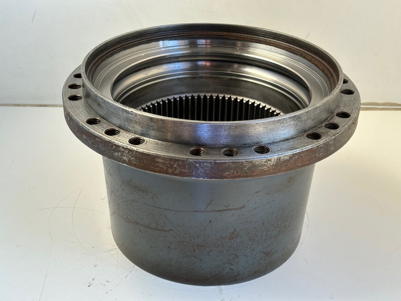 Liebherr Innenrad ID-Nr.90206742. FAT350P126 - FAT350P138. LOS1926 - R920 - R922 - R924 - R925 - R926 - R930 T.#90206742.18.12# - Бортовой редуктор для Гусеничных экскаваторов: фото 1 Liebherr Innenrad ID-Nr.90206742. FAT350P126 - FAT350P138. LOS1926 - R920 - R922 - R924 - R925 - R926 - R930 T.#90206742.18.12# - Бортовой редуктор для Гусеничных экскаваторов: фото 1