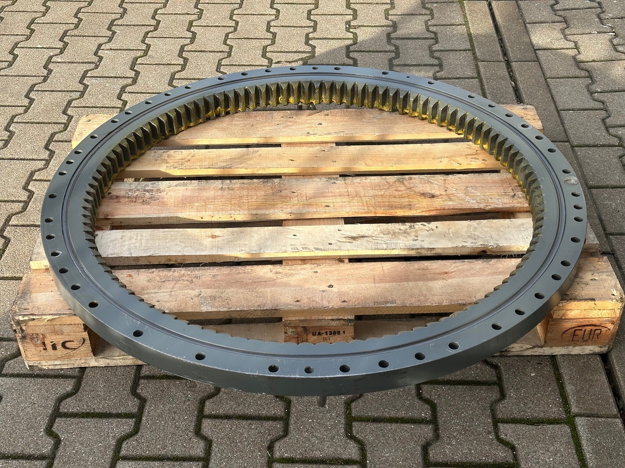 Liebherr Kugeldrehverbindung Typ:KUD34VJ005-000. ID-Nr.90020576. R914 COMP-1194. #159-10793# - Поворотное кольцо для Гусеничных экскаваторов: фото 5 Liebherr Kugeldrehverbindung Typ:KUD34VJ005-000. ID-Nr.90020576. R914 COMP-1194. #159-10793# - Поворотное кольцо для Гусеничных экскаваторов: фото 5
