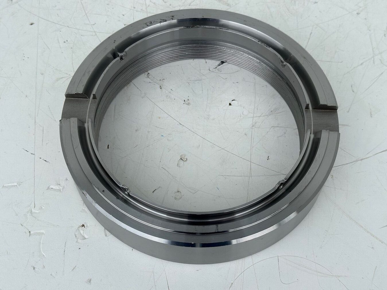 Liebherr Original Nutmutter ID-Nr.9443117 - ID-Nr.944311703. LH110,A974,LOS974,P974,P976,R974,R976,R980,P994,P995,R944,R995. #944311703.31.07# - Поворотный редуктор для Строительной техники: фото 1 Liebherr Original Nutmutter ID-Nr.9443117 - ID-Nr.944311703. LH110,A974,LOS974,P974,P976,R974,R976,R980,P994,P995,R944,R995. #944311703.31.07# - Поворотный редуктор для Строительной техники: фото 1